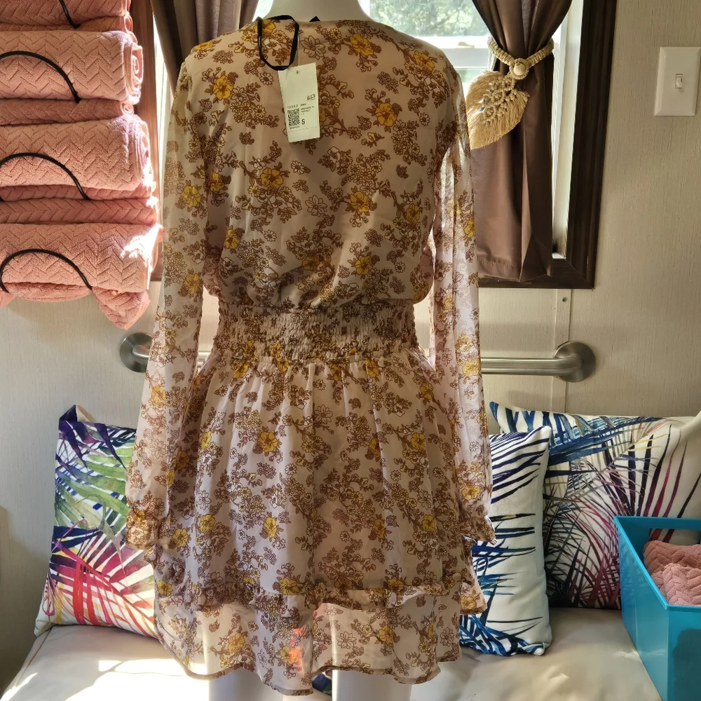 New! Dusty Pink Floral Peasant Dress - Picture 5 of 9